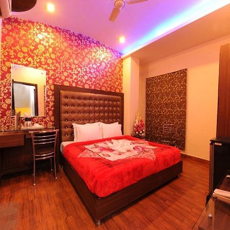 Hotel Pearl Inn & Suites Amritsar Bagian luar foto